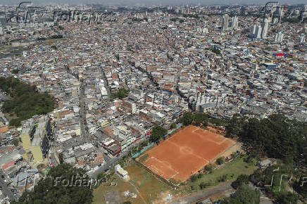 Vista area da favela de Helipolis