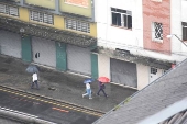 Chuva intermitente durante todo o dia em Curitiba - PR