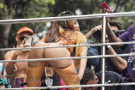A cantora Anitta se apresenta pela 1 vez com seu bloco no Ibirapuera, em SP