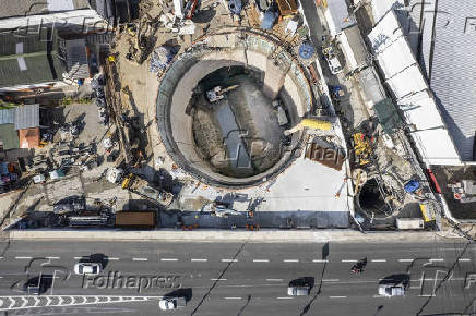 Obras da linha 6-laranja do metr na marginal Tiet perto da ponte Freguesia do 