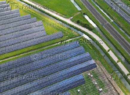 Drone shot of a solar park under construction in Dodewaard