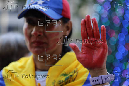 Venezolanos protestan en regiones de su pas contra 