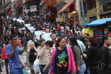 Movimentao na Ladeira Porto Geral em So Paulo