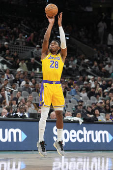 NBA: Los Angeles Lakers at San Antonio Spurs