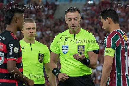 Partida entrega Flamengo e Fluminense 30 rodada Brasileiro