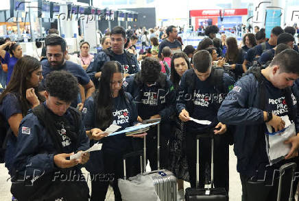 Embarque de alunos da rede pblica de ensino de sp pra intercmbio