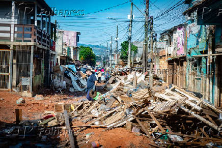 BAIRRO SARANDI / ENCHENTE / DESTRUICAO / DIQUE DO SARANDI / PREJUIZOS