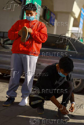 Migrants are deported from the U.S. to Mexico on the Paso del Norte bridge