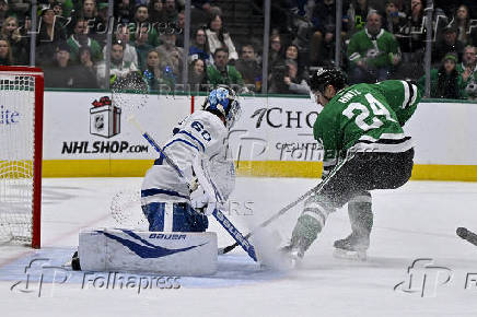 NHL: Toronto Maple Leafs at Dallas Stars