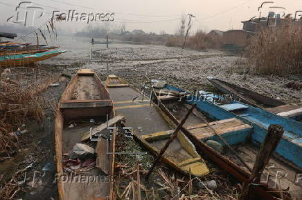 Severe cold conditions persist in Kashmir