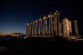 Greece showcases ancient temple of Poseidon in Cape Sounion with new lighting