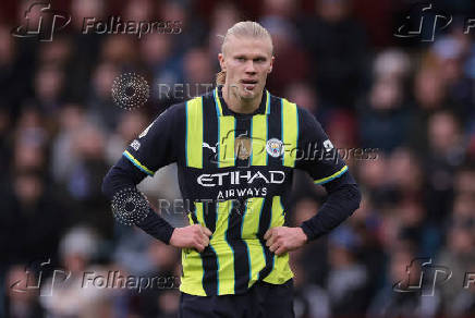 Premier League - Aston Villa v Manchester City