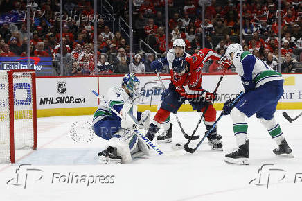 NHL: Vancouver Canucks at Washington Capitals