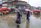 Rains batter areas of Kashmir for second consecutive day