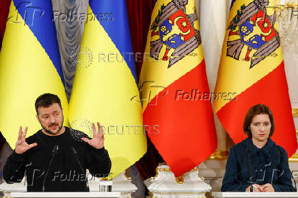 Folhapress - Fotos - Ukraine's President Zelenskiy, Moldova's President ...