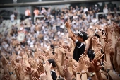 FUTEBOL-TORCIDAS