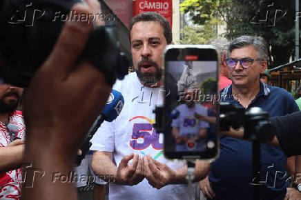 Boulos participa de bicicletada na Av Paulista em SP