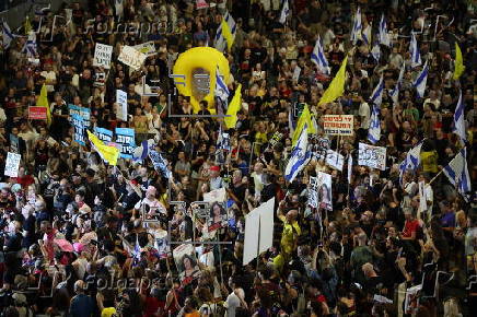 Protest in Tel Aviv calls for Gaza ceasefire, hostages release