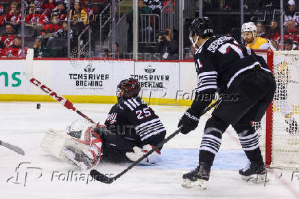 NHL: Nashville Predators at New Jersey Devils