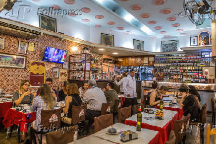  Restaurante Nova Capela, famoso pela canja e pelo cabrito, na Lapa, no centro do Rio, desde 1903