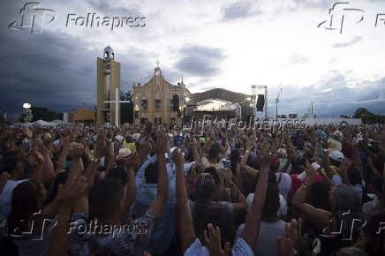 Folhapress Fotos Romaria Das Candeias Ce