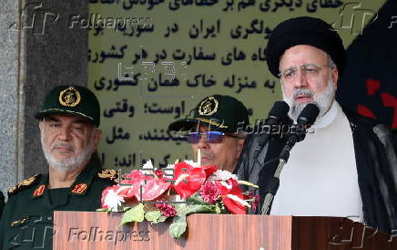 Iran holds celebrations on National Army Day