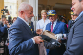 Lula y Petro se renen en el palacio presidencial de Colombia con medioambiente de fondo