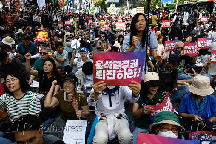 Rally calling for South Korean president's resignation in Seoul