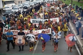 Indgenas de vrias etnias protestam contra o Marco Temporal