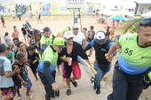 O surfista itlo ferreira ,vence estreia de campeonato em natal .