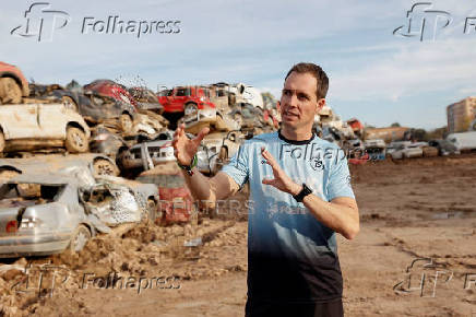 Flood-affected residents share opposite views on the Valencia marathon