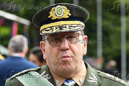 Comandante Militar Guido Amin Navez Participou do Dia do Exrcito em SP