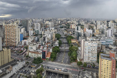 Vista do centro de So Paulo na altura do viaduto Jaceguai, ligao Leste/Oeste