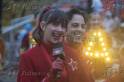 Desfile anual do dia de ao de graas da macy's acontece na cidade de nova york