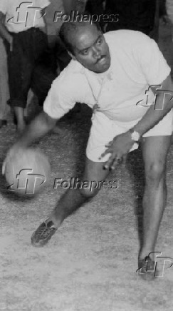 1954Lenidas da Silva atuando como