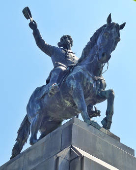 Monumento de Marechal Deodoro da Fonseca na praa Paris