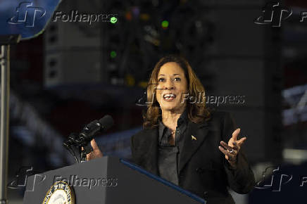 Kamala Harris durante comcio em Wilkes-Barre, na Pensilvnia