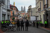 El palacio de Gobierno de Ecuador amanece con un fuerte resguardo policial