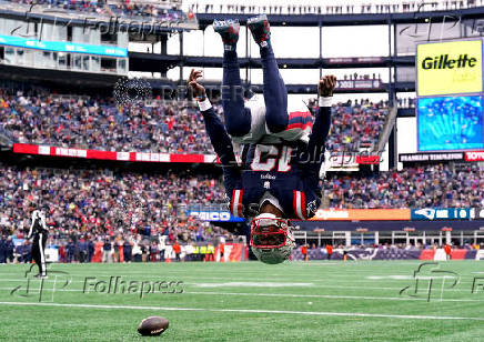 NFL: Buffalo Bills at New England Patriots