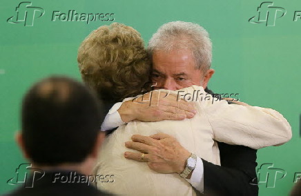 Lula toma posse no cargo de ministro-chefe da Casa Civil