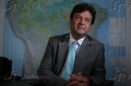 O ministro da Sade, Luiz Henrique Mandetta, durante entrevista  Folha