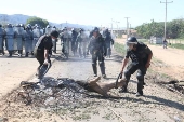 La Polica desbloquea la carretera tomada por 'evistas' en la regin ms grande Bolivia