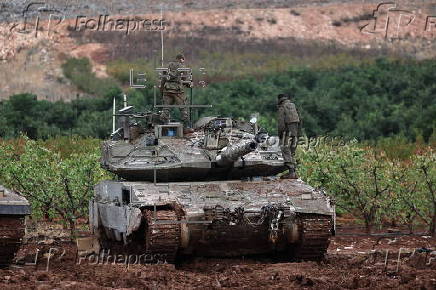 Israeli troops leave Lebanon as ceasefire comes into effect