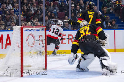 NHL: Ottawa Senators at Vancouver Canucks