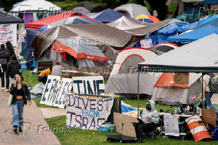 Protest encampment in support of Palestinians at the University of Washington