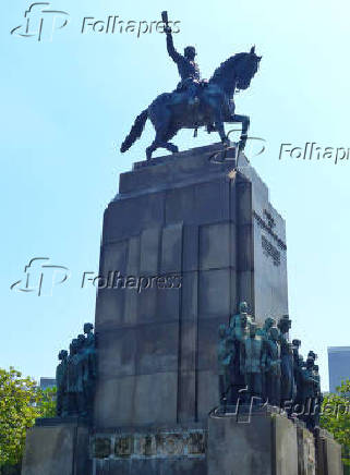 Monumento de Marechal Deodoro da Fonseca na praa Paris