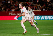 Women's Champions League - Group C - Bayern Munich v Arsenal