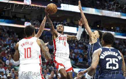 NBA: Houston Rockets at Dallas Mavericks