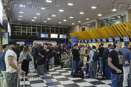 Cancelamento de voos no aeroporto d Congonhas aps chuva em So Paulo