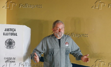 Eleies 2016 - Lula vota em colgio em So Bernardo do Campo/SP